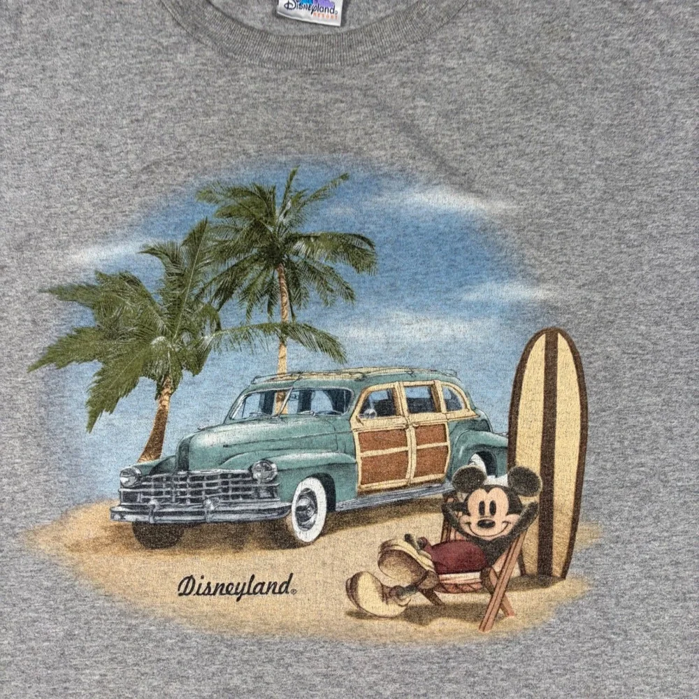 Disney Mickey Mouse T-Shirt Mens 2XL Gray Disneyland Beach Surf‎ Woody Car